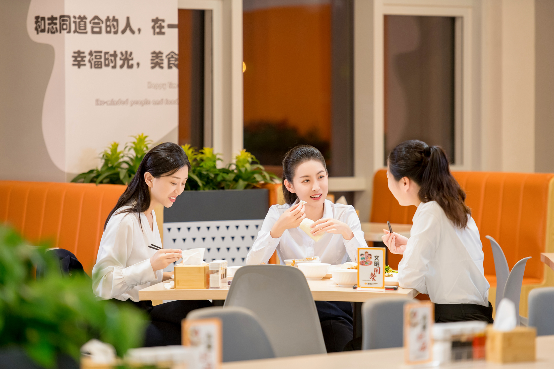 35273-十年品牌 值得信任